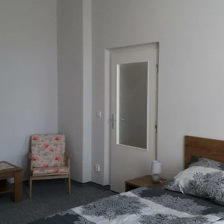 U Zlate Koruny Apartment